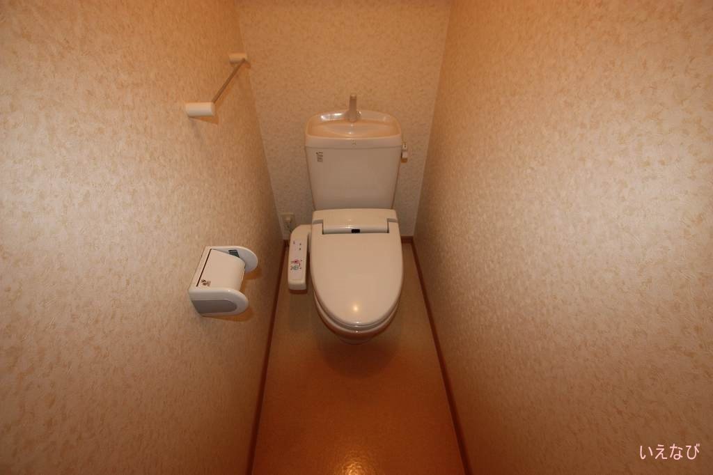 【尾道市福地町のアパートのトイレ】