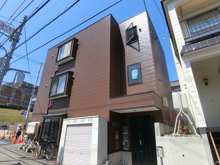 札幌市清田区清田三条のマンションの建物外観
