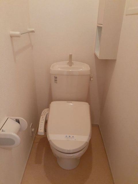 【福井市上北野のアパートのトイレ】