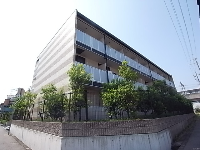 尼崎市武庫川町のマンションの建物外観