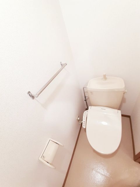 【アンソレイエのトイレ】