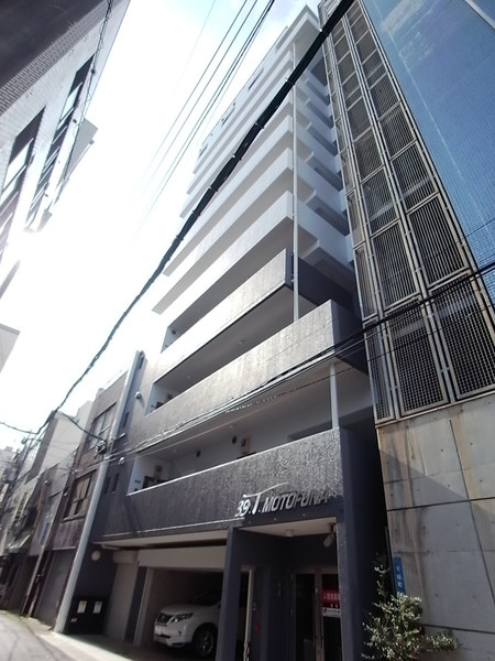 長崎市元船町のマンションの建物外観