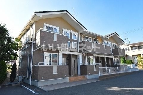 郡山市富久山町久保田のアパートの建物外観