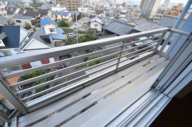 【広島市西区草津南のマンションのバルコニー】