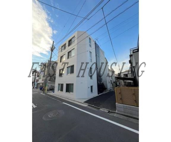 渋谷区本町のマンションの建物外観