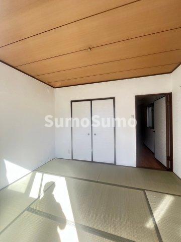 居室・リビング　趣のある和室です