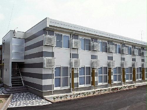 レオパレス富田の建物外観