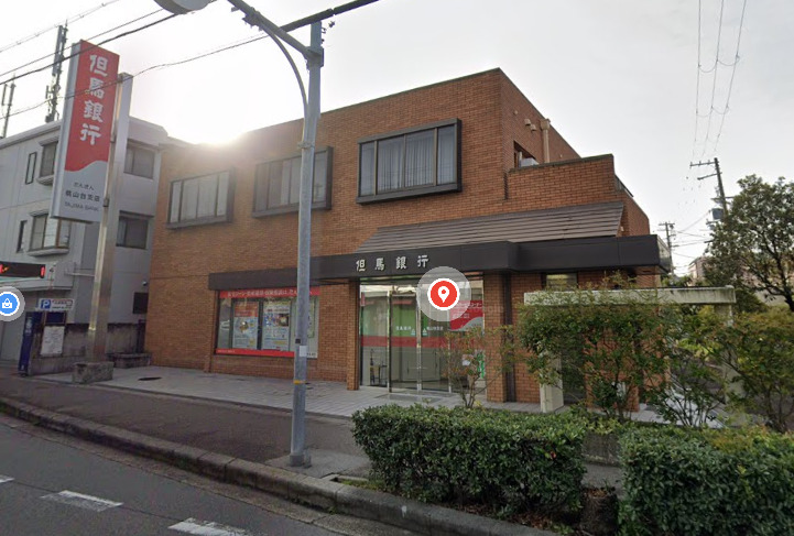 銀行　但馬銀行桃山台支店（銀行）まで2549m