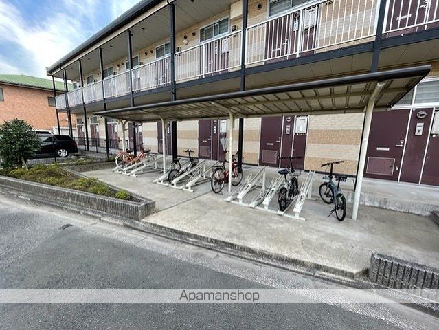 レオパレスカーサの外観写真
