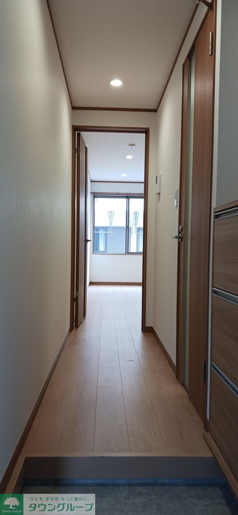 玄関　キッチン