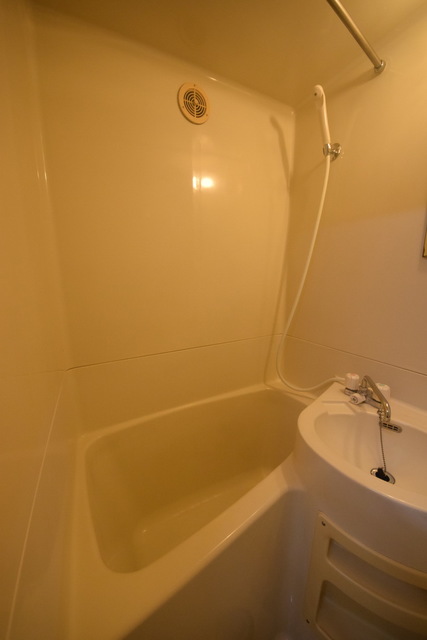 バス・シャワールーム　～いい湯だなぁ～