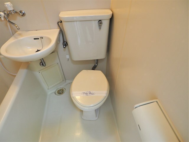 トイレ　１０２号室