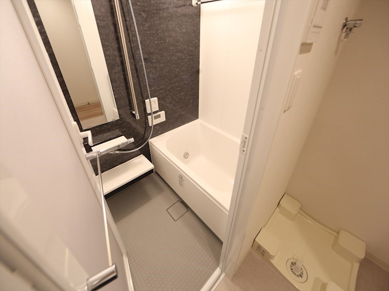 バス・シャワールーム　浴室暖房乾燥機・ミストサウナ付　追い焚き機能付お風呂