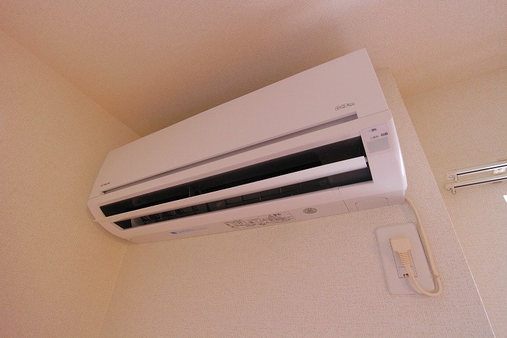 その他設備　冷暖房機能付きエアコン御座います。