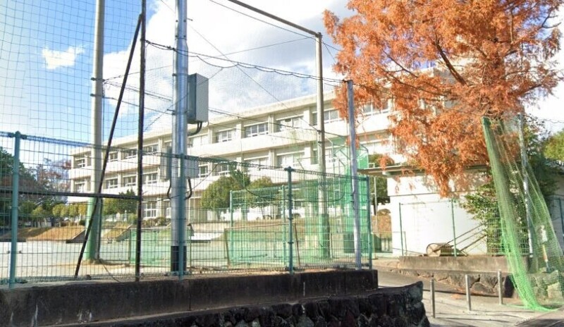 小学校　玉城町立外城田小学校（小学校）まで2080m