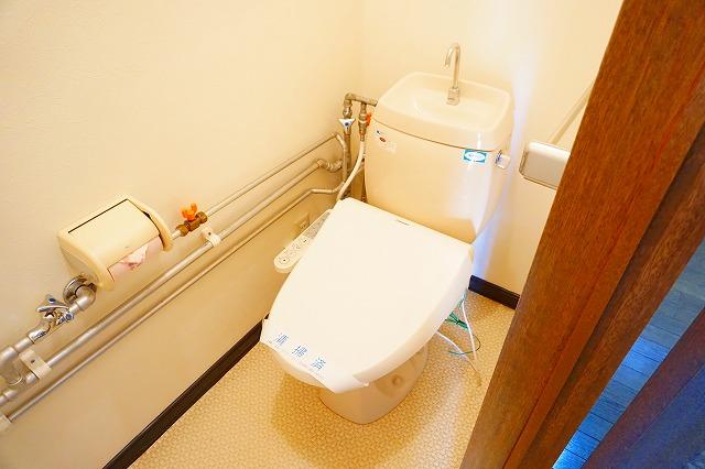 トイレ　トイレ