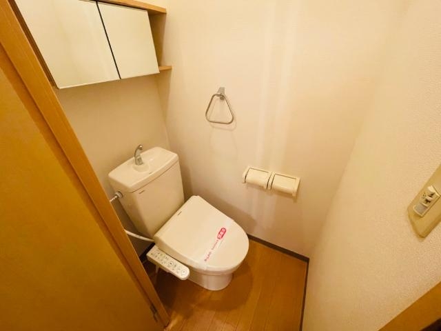 トイレ　シャワー付トイレ