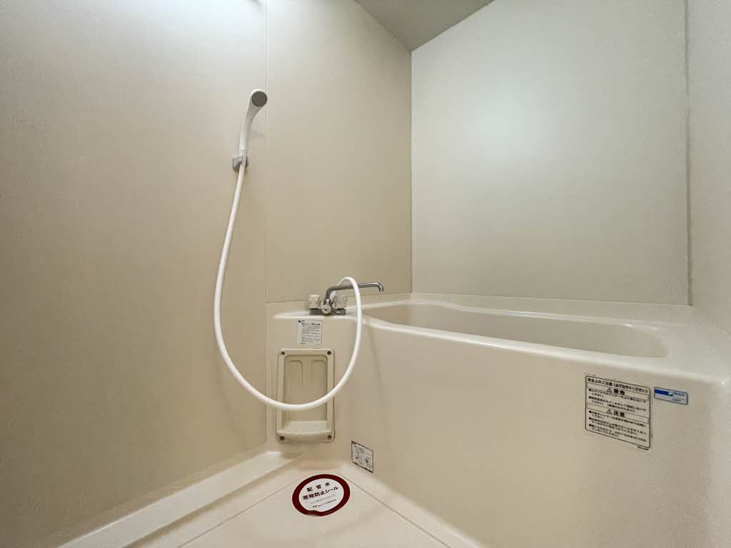 バス・シャワールーム　バスルーム