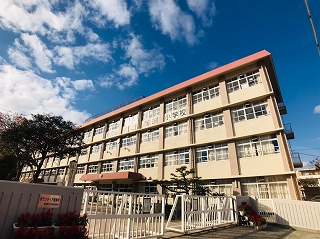 小学校　鹿児島市立西田小学校（小学校）まで271m