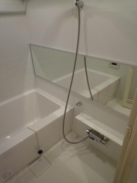 バス・シャワールーム　バス・シャワールーム