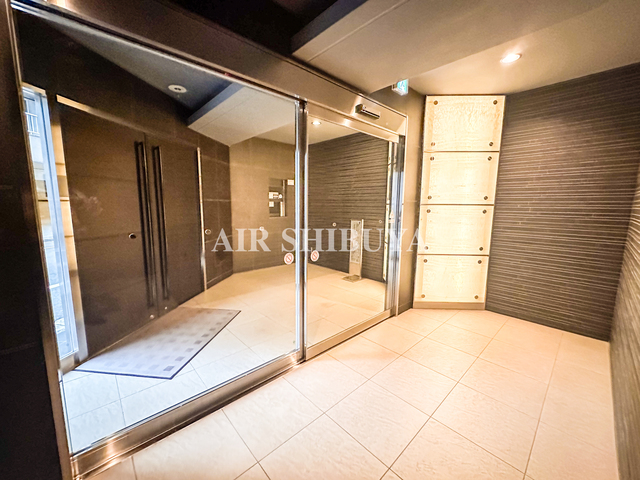 エントランス　エントランス