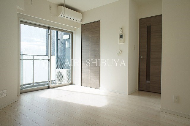 居室・リビング　洋室