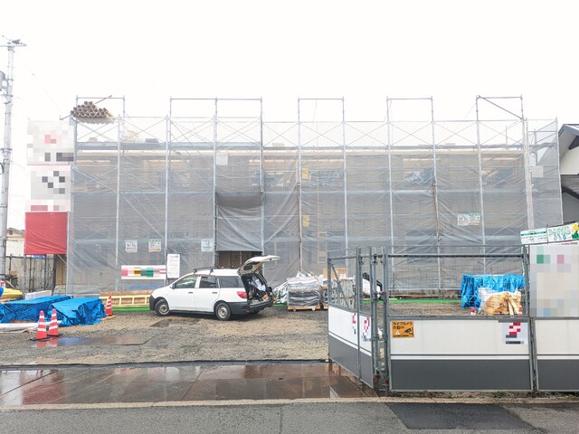 建物外観　建築中