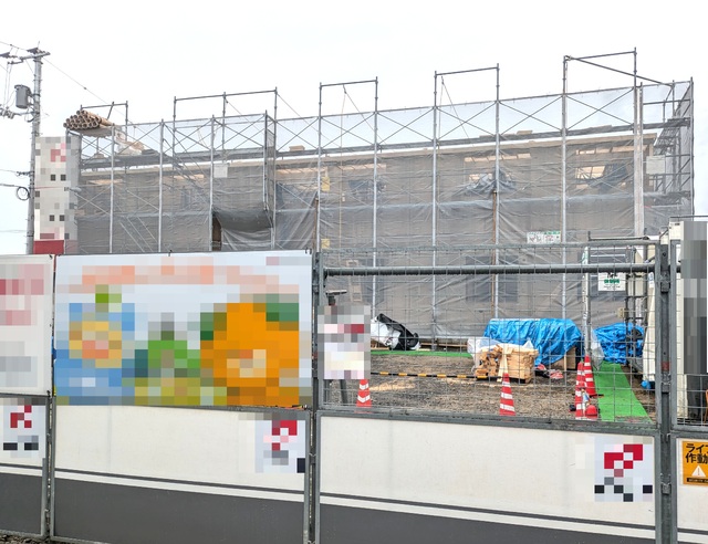 建物外観　建築中