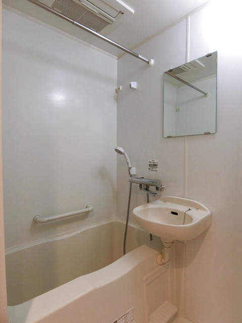 バス・シャワールーム　バス※別部屋参考写真