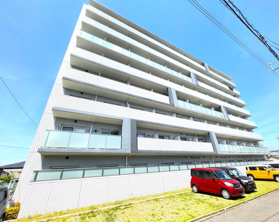 建物外観　しっかりとした建物♪