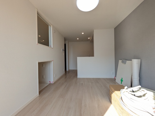 居室・リビング　９．２帖のＬＤＫです☆（同間取参考写真）