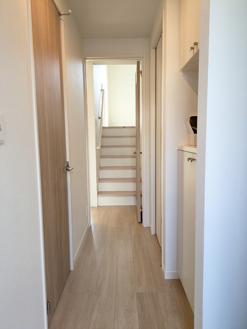 玄関　玄関からみたお部屋の雰囲気です☆（同間取参考写真）