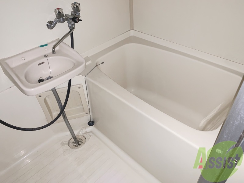 バス・シャワールーム　綺麗な浴室です。１日の疲れを癒すのに最適ですね。