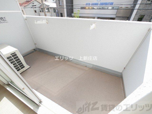 バルコニー　バルコニー