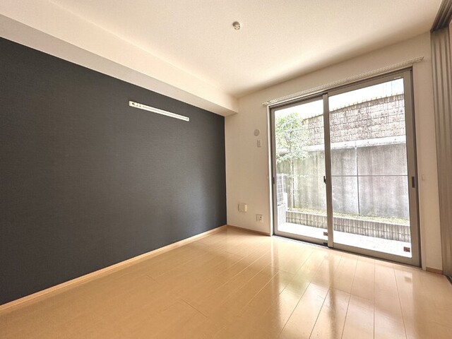 その他部屋・スペース　南側洋室