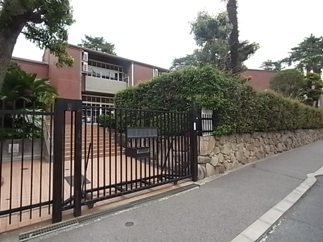 幼稚園・保育園　六甲幼稚園（幼稚園・保育園）まで189m