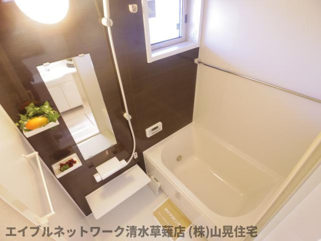 バス・シャワールーム　ゆったり過ごせるお風呂です