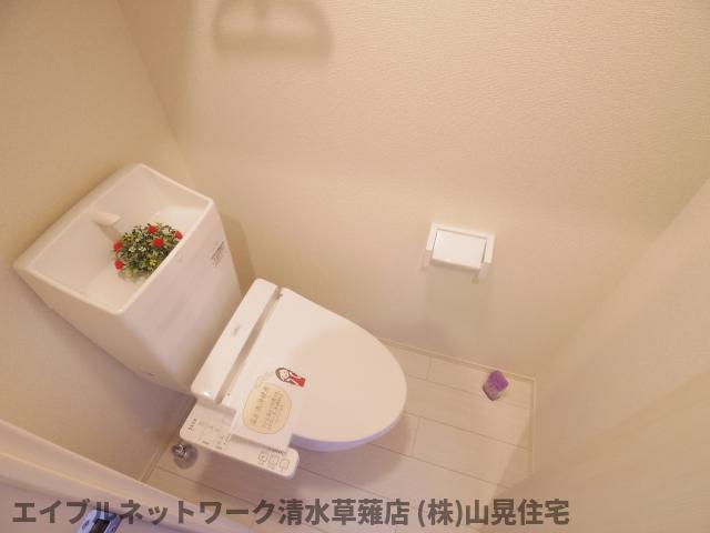 トイレ　清潔感のあるトイレです
