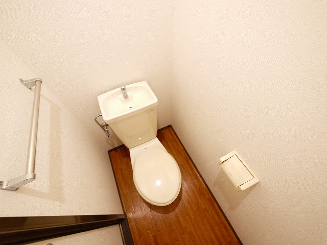 トイレ　シンプルで使いやすいトイレです
