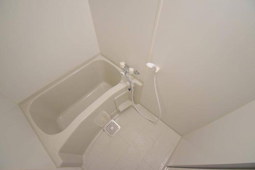 バス・シャワールーム　浴室