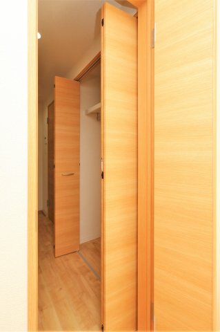 収納　参考写真（同物件別部屋）