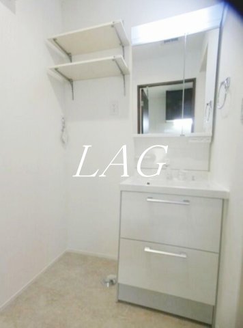 洗面設備　独立洗面台です。