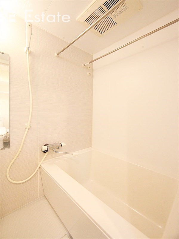 バス・シャワールーム　バスルーム