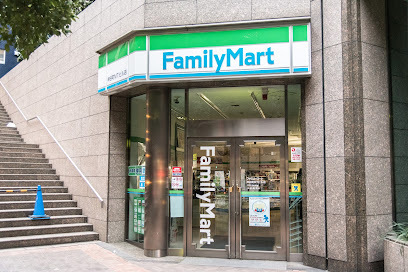 コンビニ　ファミリーマート神谷町ＭＴビル店（コンビニ）まで408m