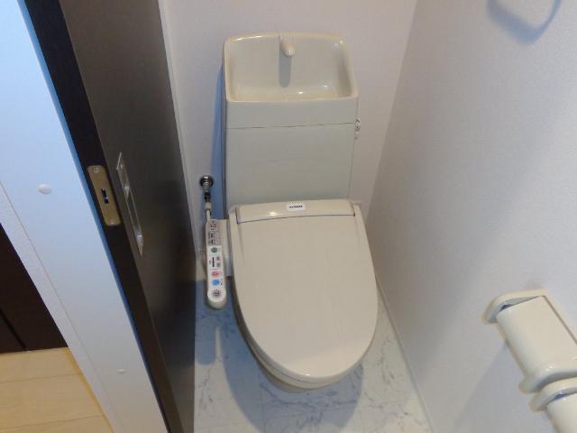 トイレ　シャワー付トイレ