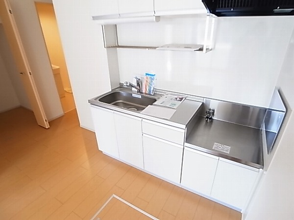 キッチン　同一物件別部屋写真