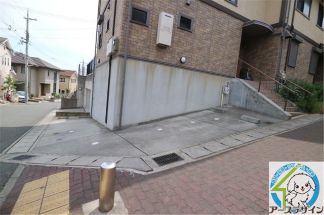 駐車場　※パース写真