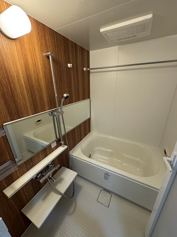 バス・シャワールーム　浴室乾燥機・循環式追炊機能あり