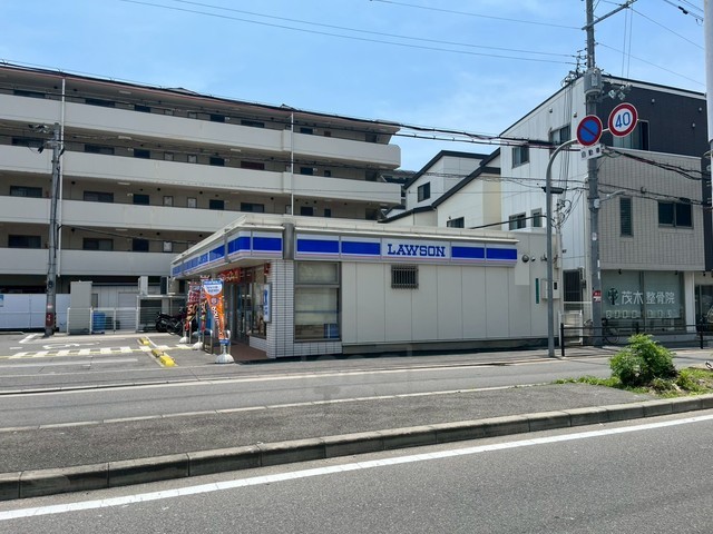 コンビニ　ファミリーマート　淀川新高二丁目（コンビニ）まで139m