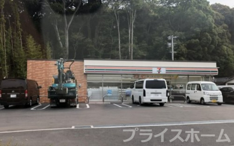 コンビニ　セブンイレブン宇美明神坂店（コンビニ）まで1205m